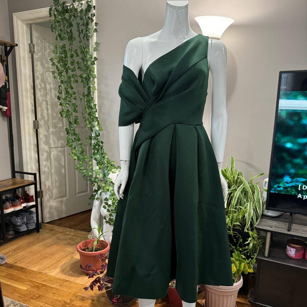 Green off shoulder posh dress